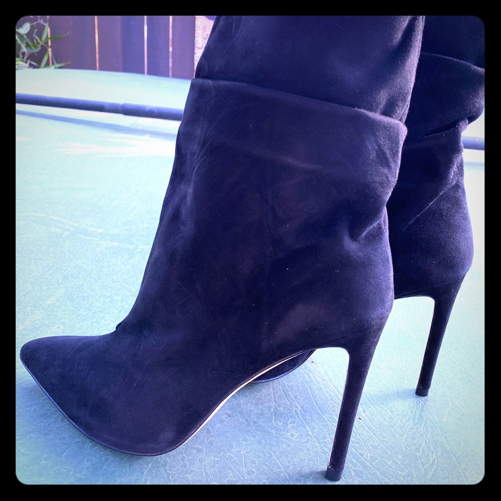Iylia Kellie Slouch Bootie Black Suede